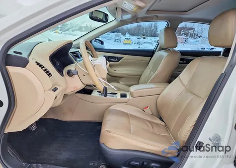 2016 Nissan Altima 2.5 z USA, uszkodzony, nr VIN 1N4AL3AP0GC265394